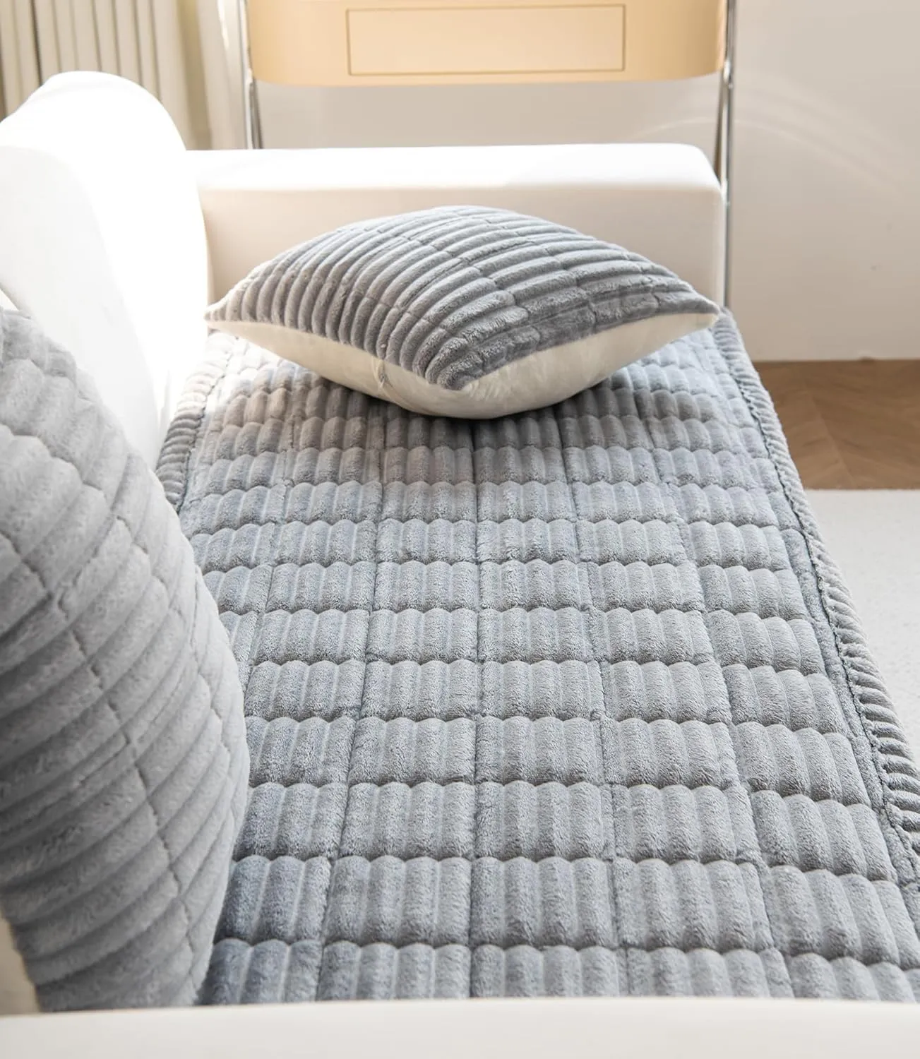 Faux Fur Plush Dog Couch Cover 3D Stripe Fuzzy Sofa Cover Non-Slip Fluffy Dog Bed Cover Pet Blanket Sofa Couch Furniture Protector for Puppy Large Dog Cat (Light Grey,28"x70")