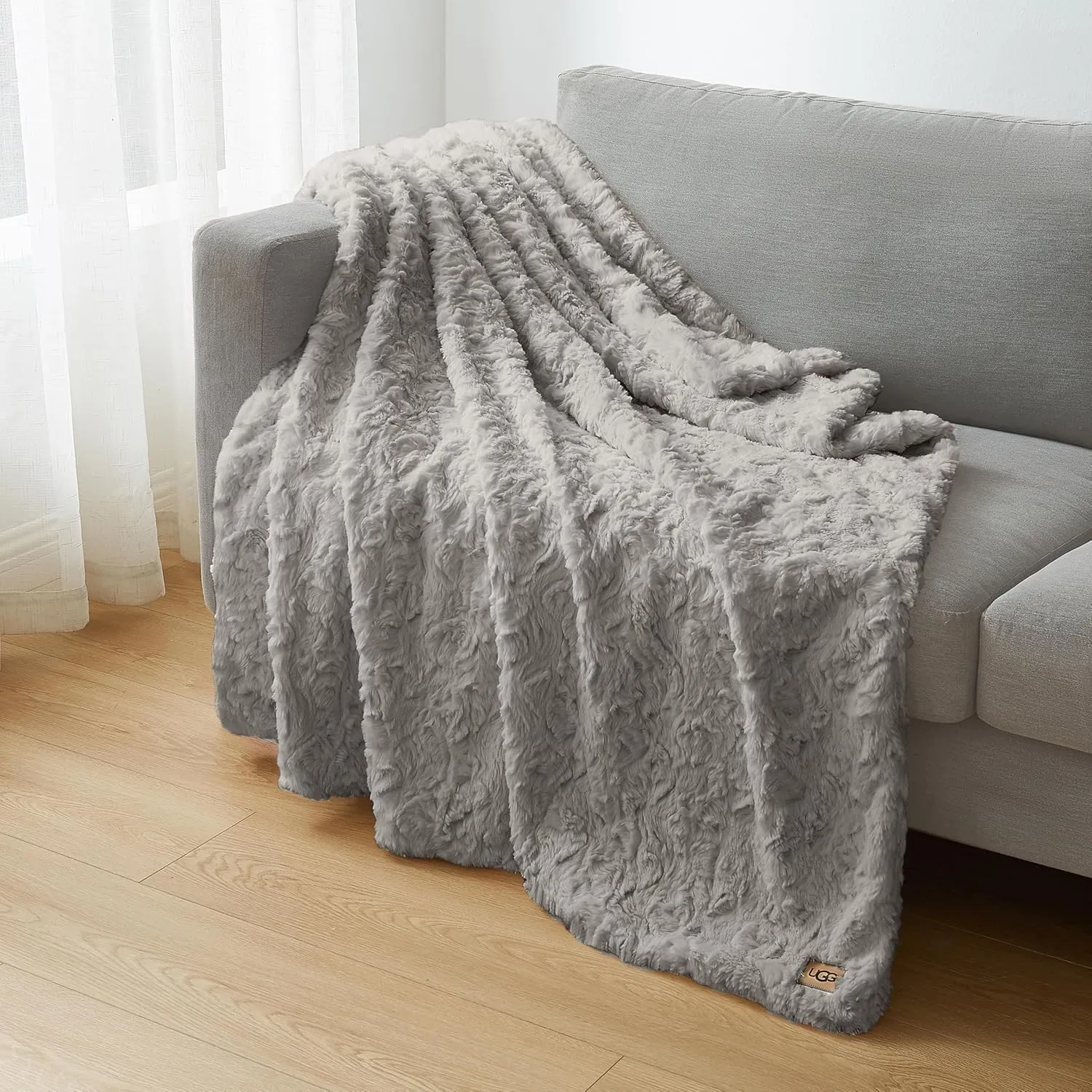 UGG Adalee Faux Fur Throw Blanket Luxury Lightweight Cozy Soft Throw for Couch Bed or Chair Hypoallergenic Machine Washable Double-Sided Fluffy Blanket Home Decor, 50-inch x 70-inch, Seal Grey